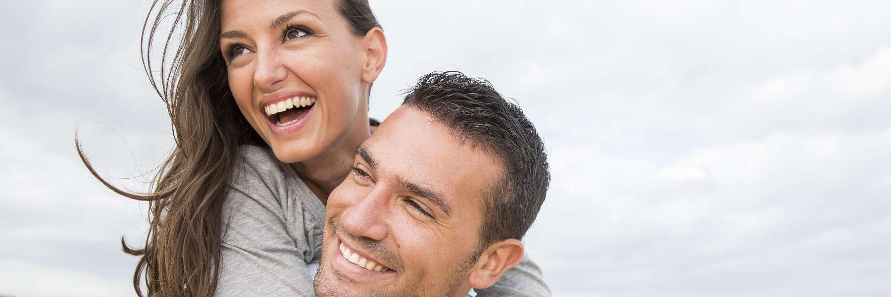 couple with teeth whitening in midtown manhattan